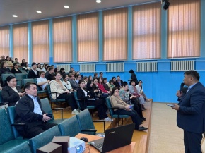 Консерватория ұстаздары кәсіби бағыт беру жүмыстарын жүргізуде