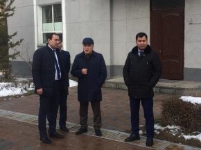 ҚР Парламенті Мәжілісінің депутаты, «Нұр Отан» партиясының өкілі Дархан Мыңбай Құрманғазы атындағы Қазақ ұлттық консерваториясының ректоры Арман Жүдебаевпен кездесті.