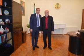 Асанәлі Әшімов Құрманғазы атындағы ҚҰК қонақта болды