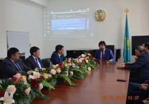 ҚР еңбек сіңірген артисі Бекболат Тілеуханмен кездесу өтті