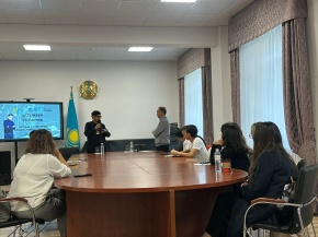 Режиссер Алтынбек Рахметовпен шеберлік сыныбы өткізілді