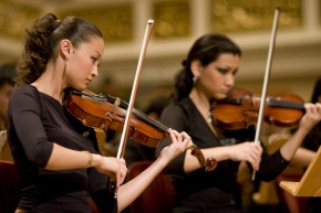 The documentary about the concert tour of the Symphony Orchestra in Germany