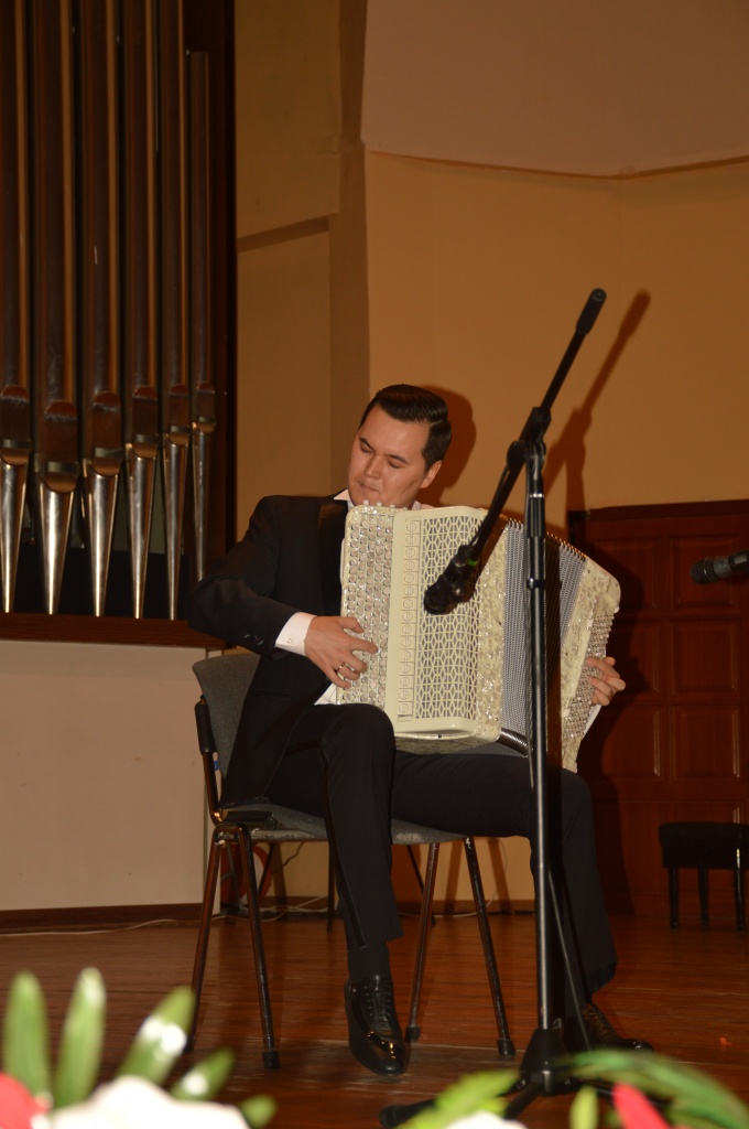 DSC_2729.JPG DSC_2729.JPG